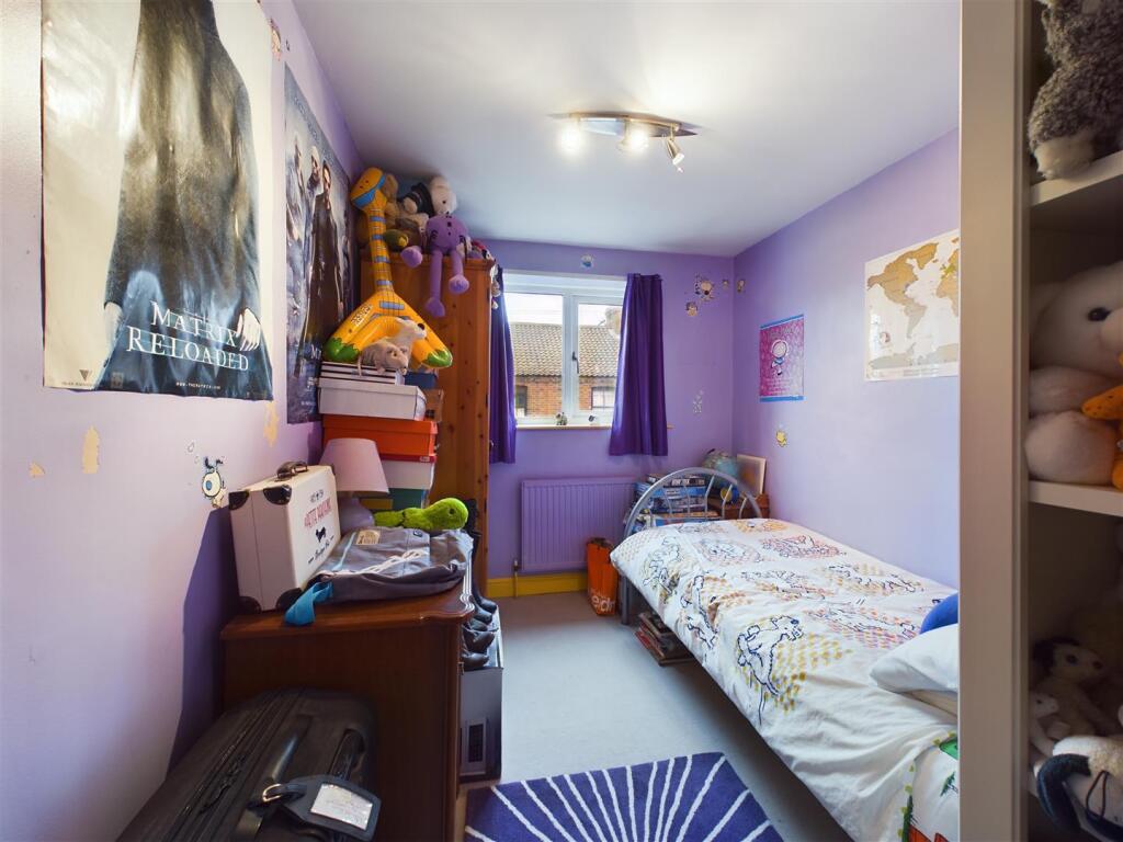 BEDROOM 3