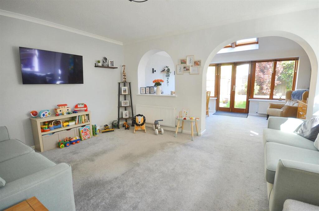 Sitting to Dining Room
