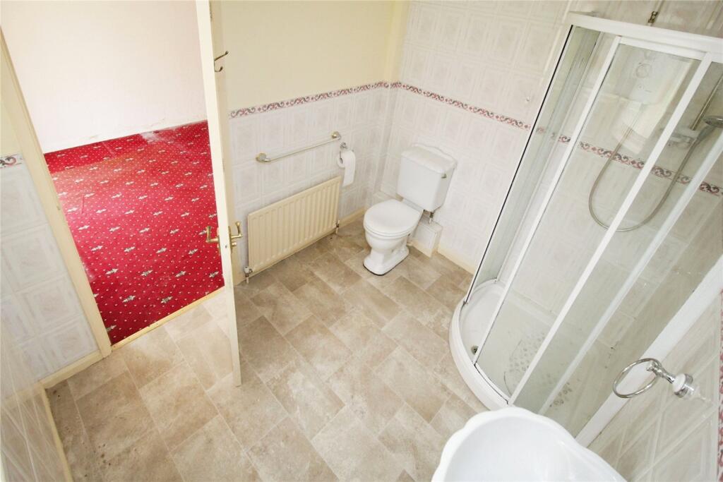 En-Suite Shower