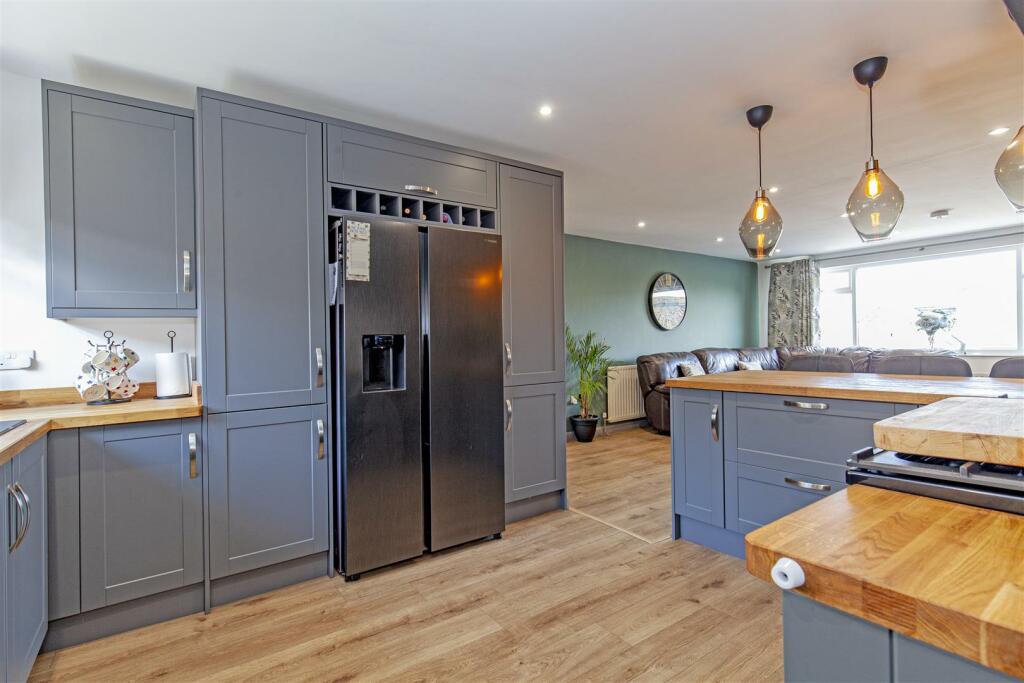 Kitchen-2.jpg