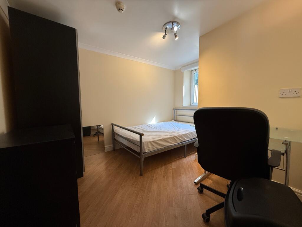 Call 02920 668585 to secure your viewing _23
