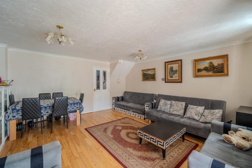 20 Austin Road-13.jpg