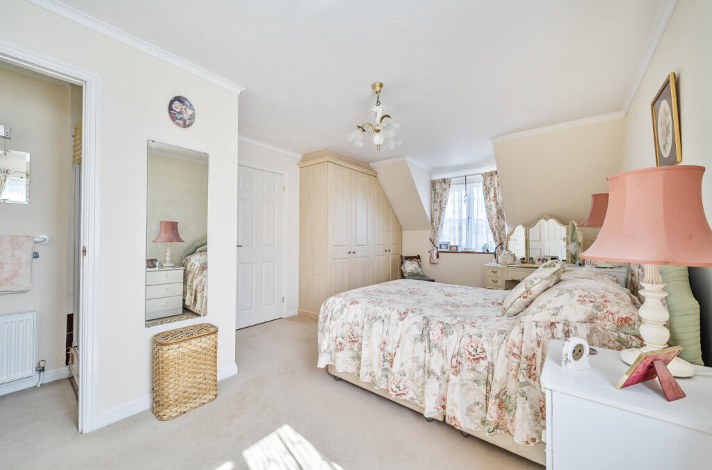 1320567-5-686ff5f...