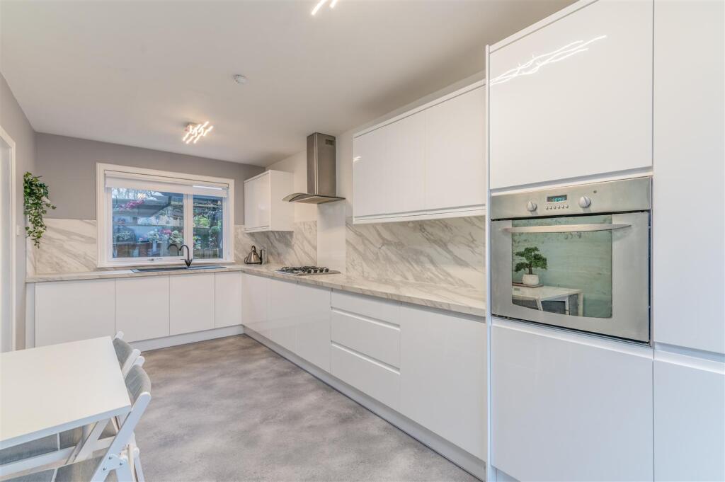 36 Mclean Street Dundee (15).jpg