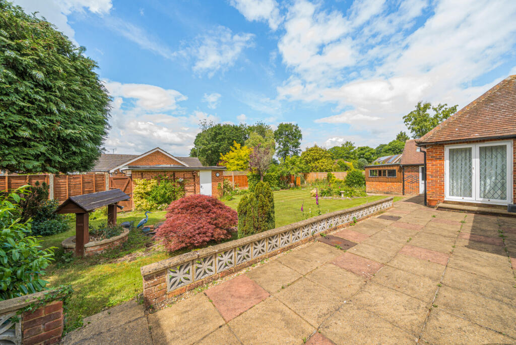 Patio and Rear Garde