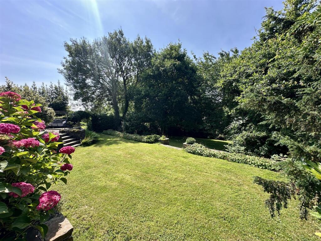 GARDENS