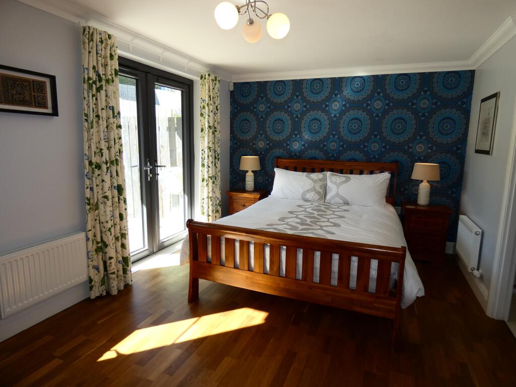 BEDROOM 4 / FAMILY ROOM