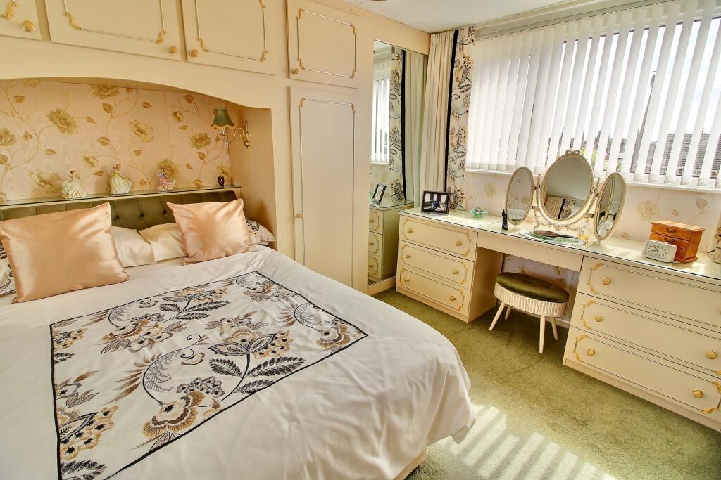 18. Bedroom 1