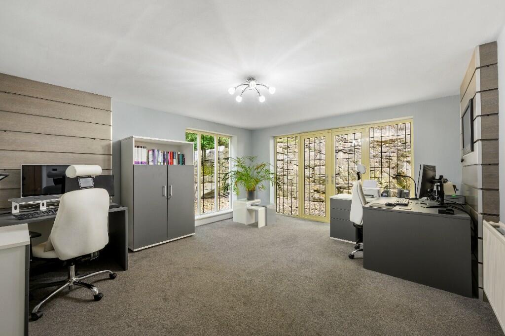 Office / Snug