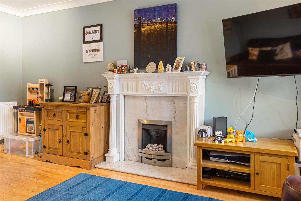 6_Morehall_Close__25.jpg