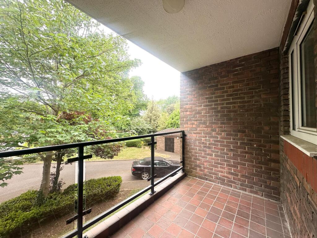 5. BALCONY.jpeg