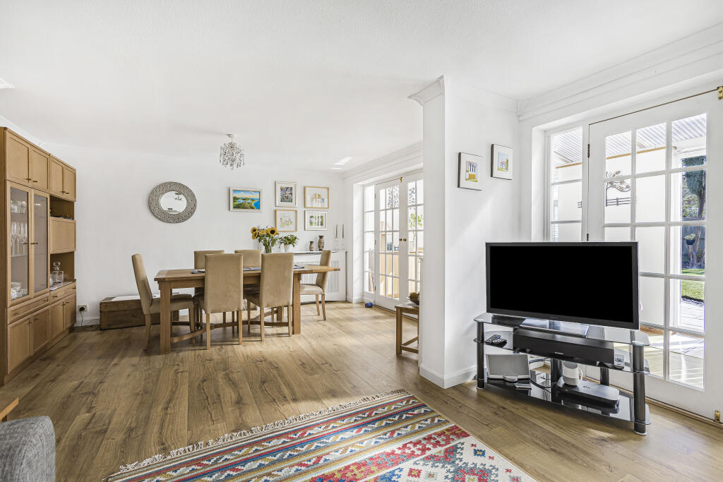 Living/Dining Room