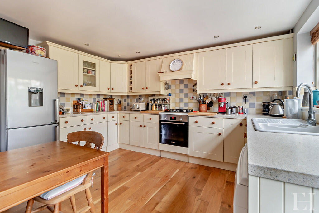 8623736-interiorW...