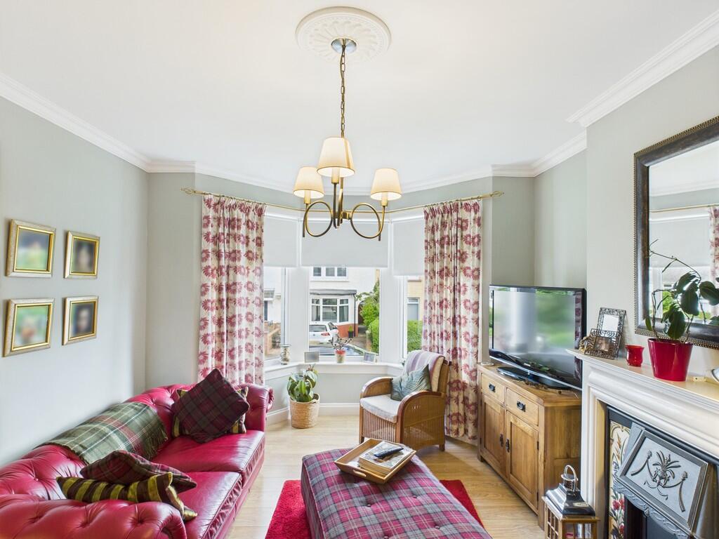 CAM05526G0-PR0011...