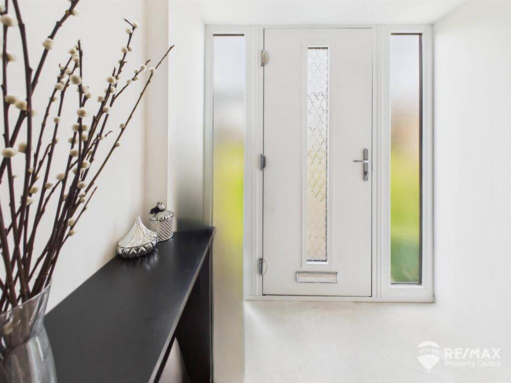 Entrance Hall (2).jpg