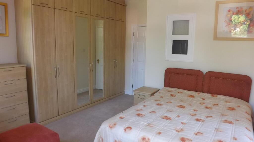 THE FITTED WARDROBES