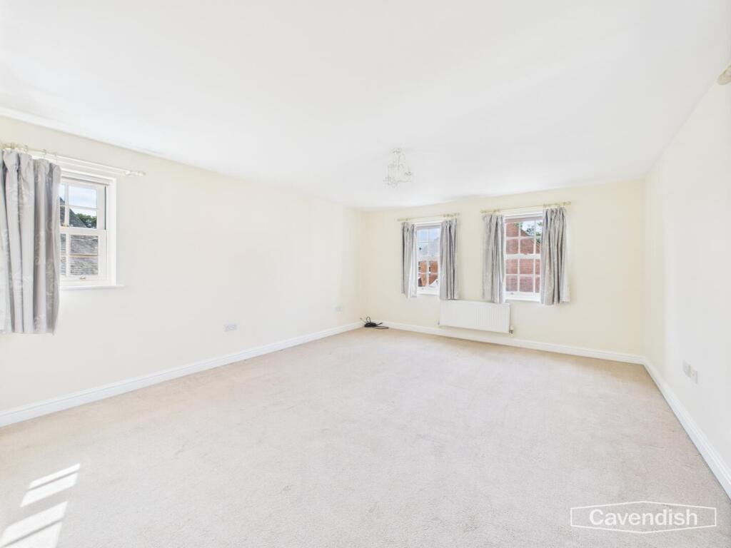 BEDROOM ONE (MASTER)