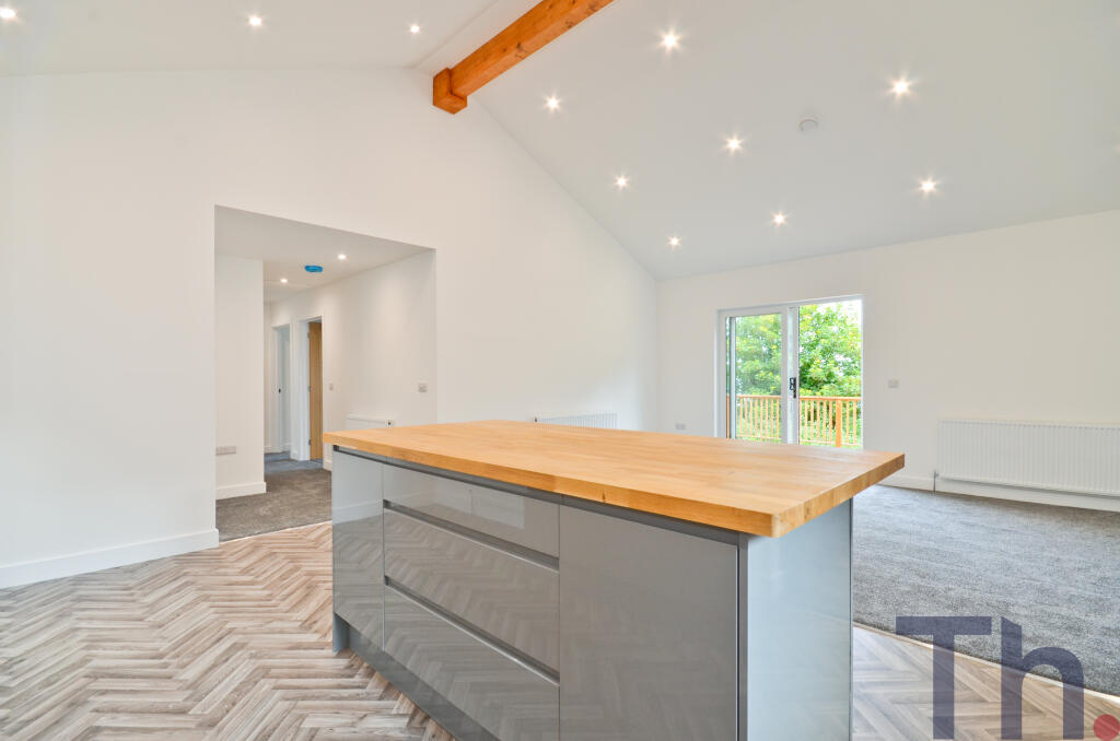 Kitchen Island.JPG