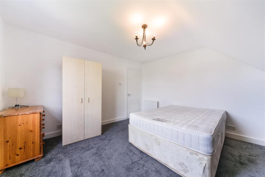 WERTER ROAD, 7 TOP FLAT-23.jpg