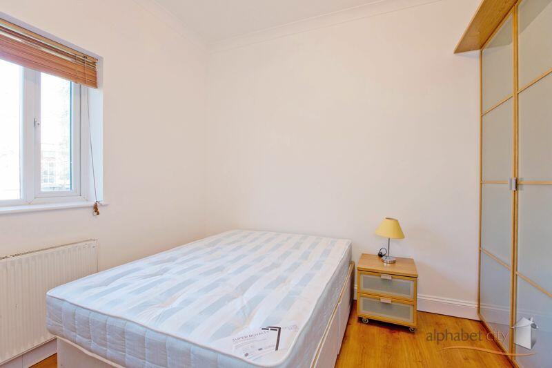 Bedroom 1 (2)