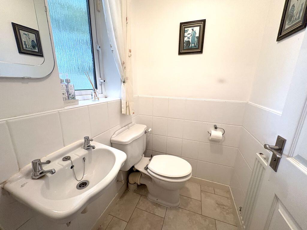 GUEST WC