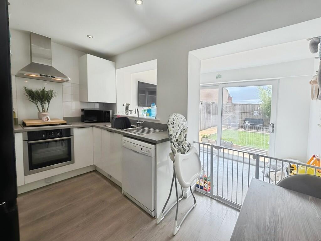 6bf2205a-WhatsApp...