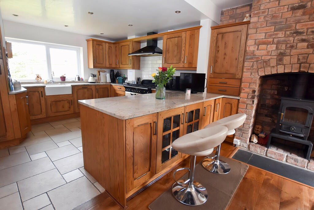 Kitchen 4