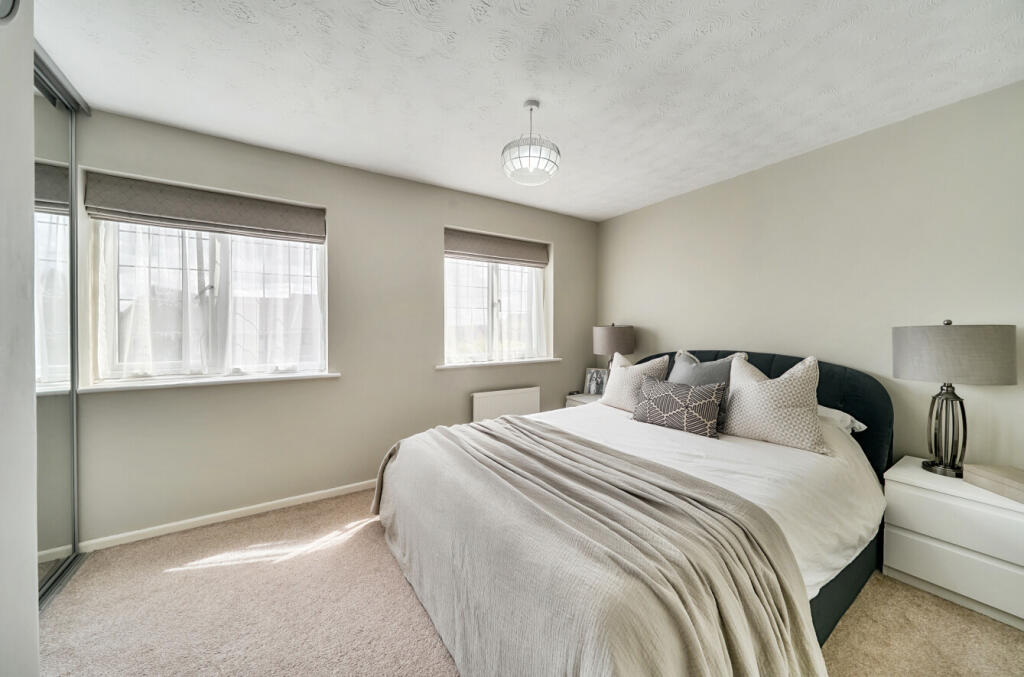 1301530-4-683732d...