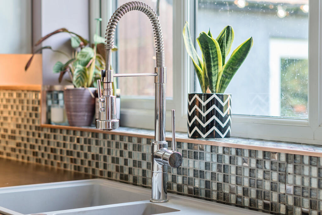 1325335-27-687618...