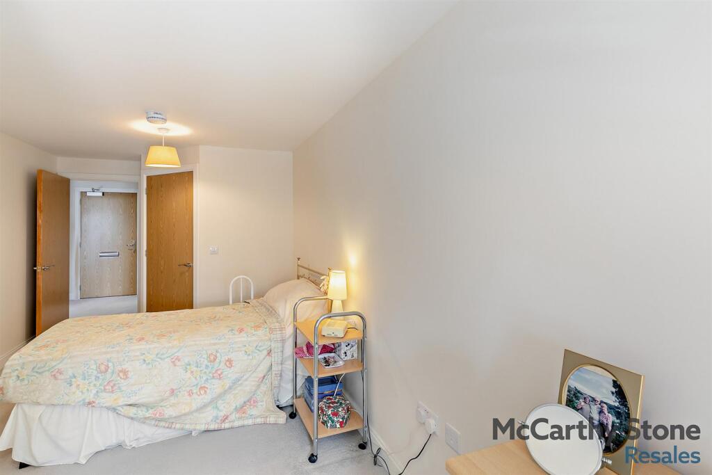 8652757-interior03-800.jpg