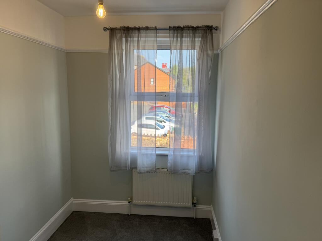 Bedroom 2 (1)