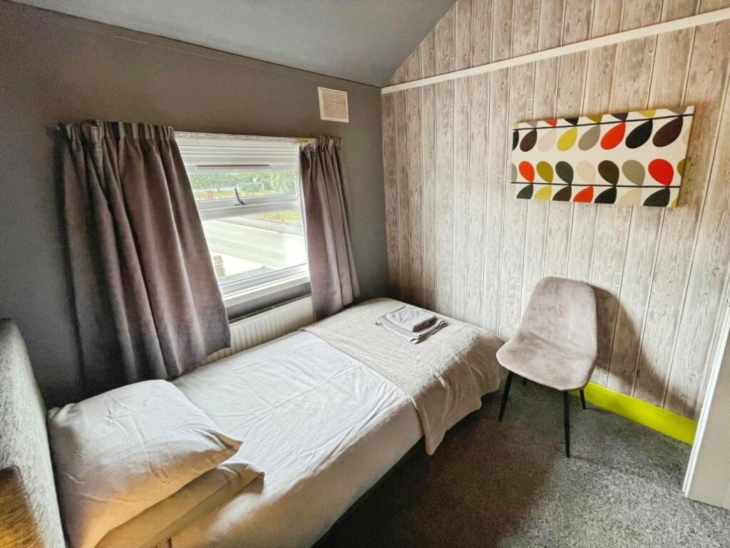 bb6668d8--40EE-B44E-89BFD3CFFE83-34630-000004DE45D