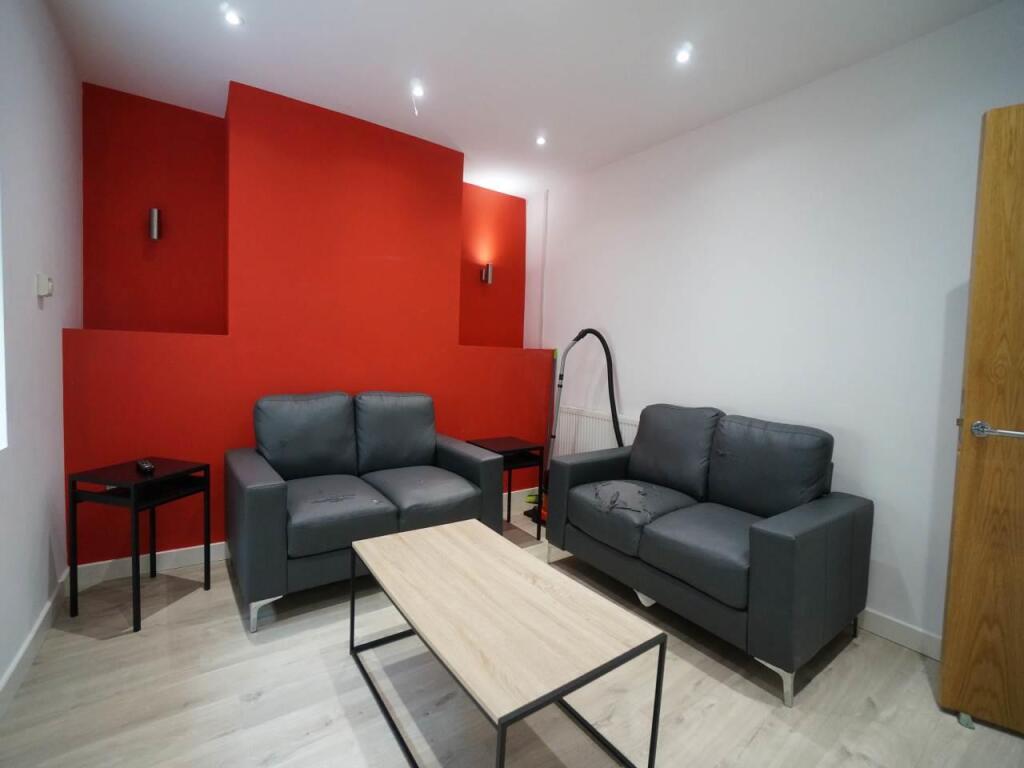 Living Room.JPG