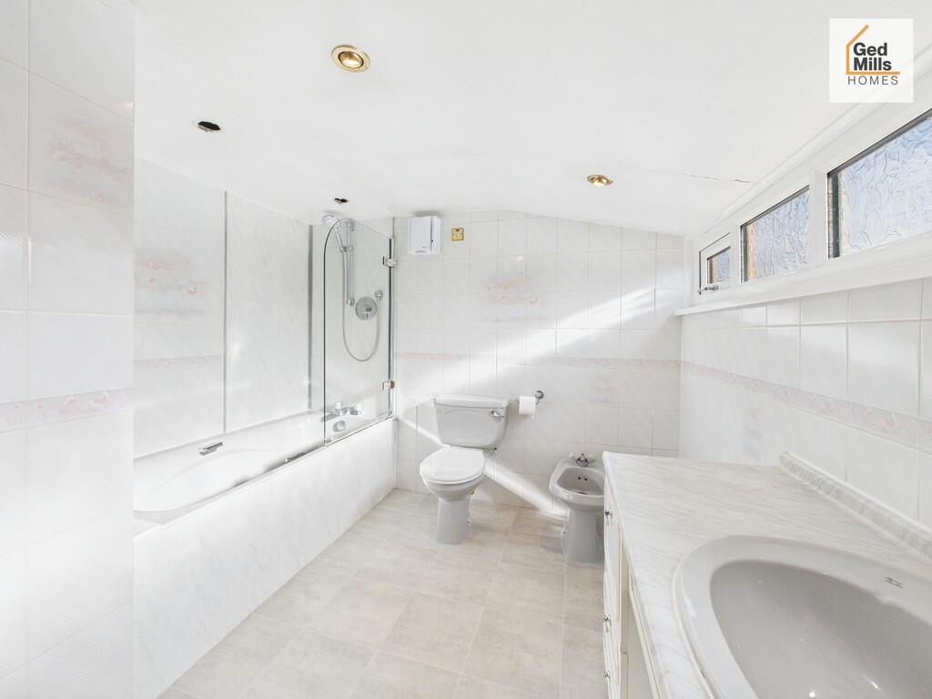 CAM04261G0-PR0109...