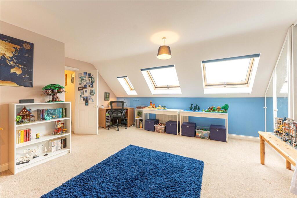 Bedroom 5 From Wardr