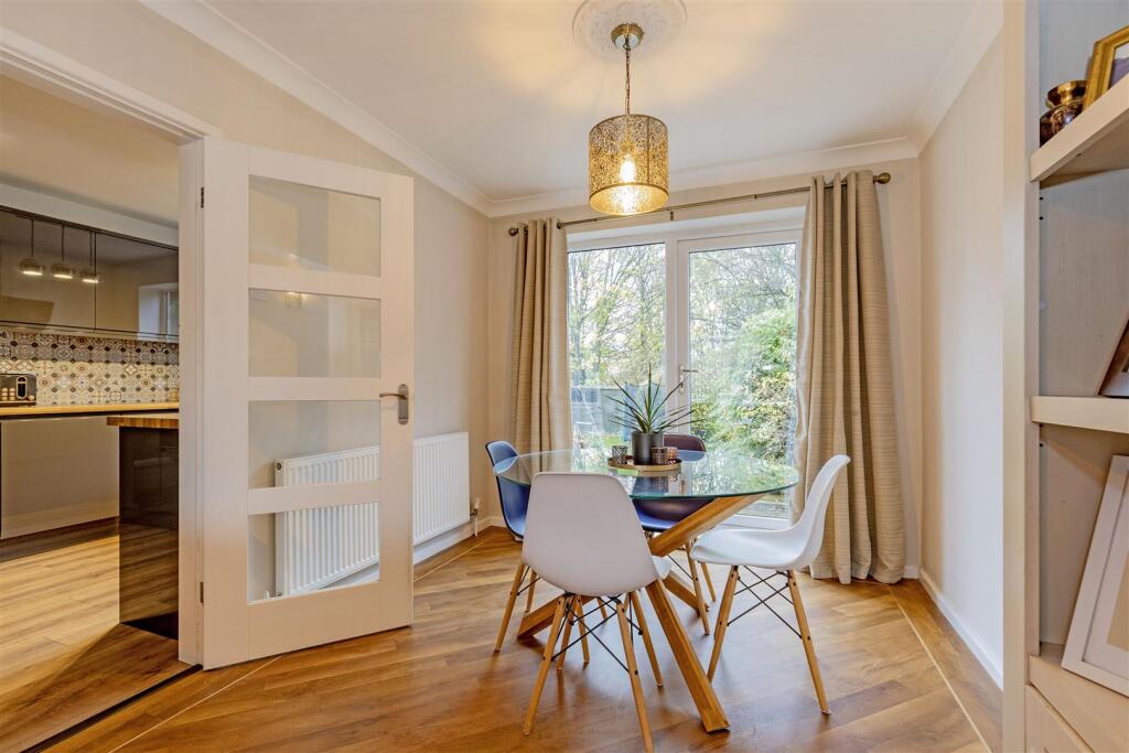 Dining Room-2.jpg