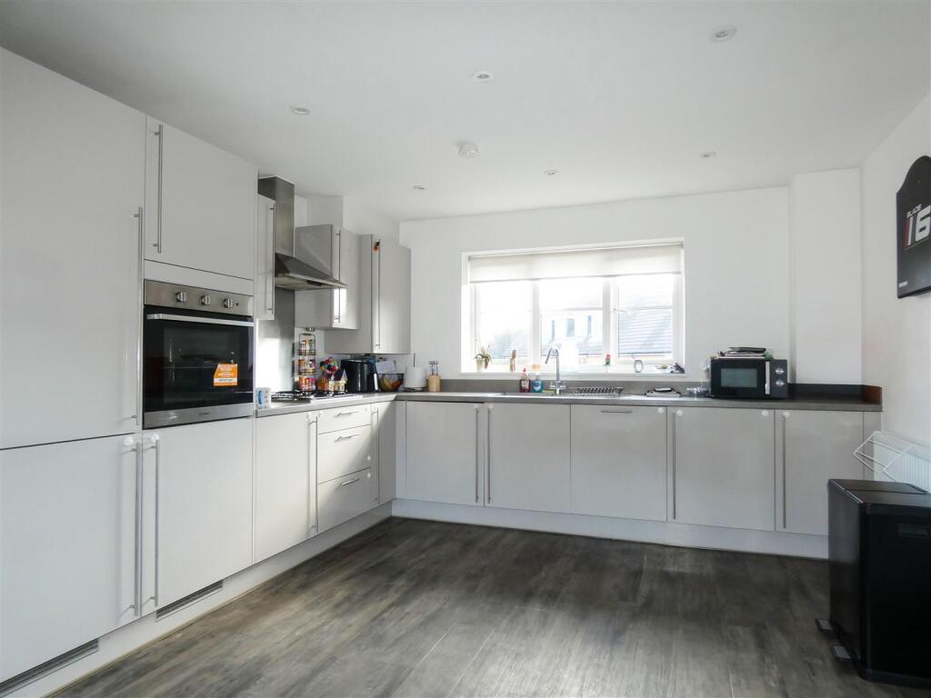 Living Room/Kitchen