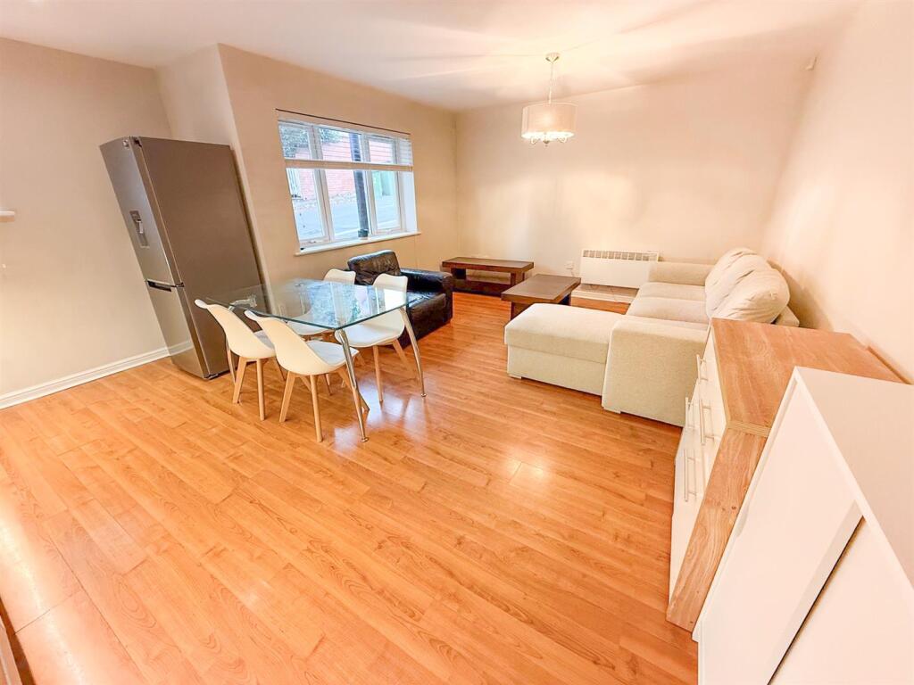 Open Plan Kitchen, Dining &amp; Sitting Room