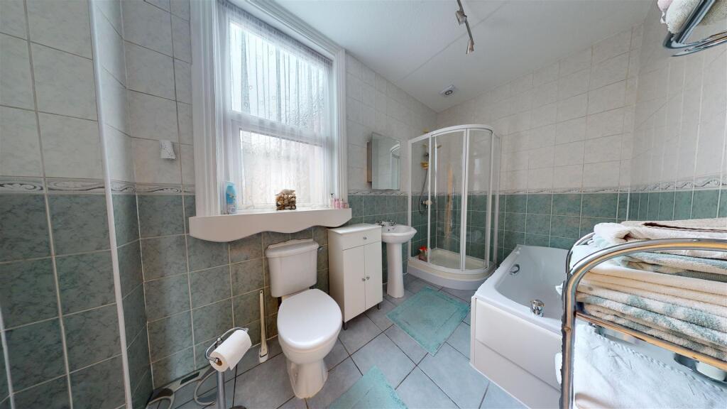 Market Street Bathroom