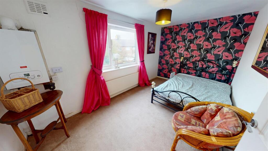 Holly Bank Grove Bedroom