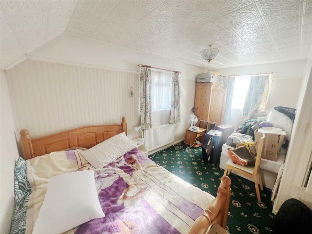 bed 1