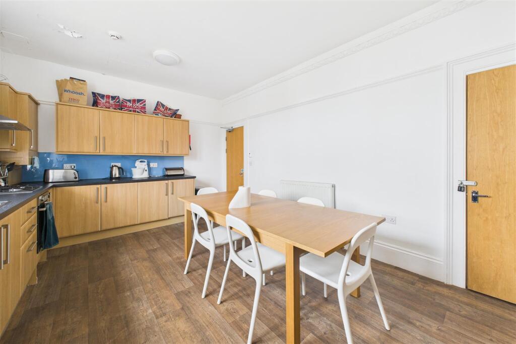 16 Osborne Villas, Kingsdown, Bristol, BS2 8BP | F