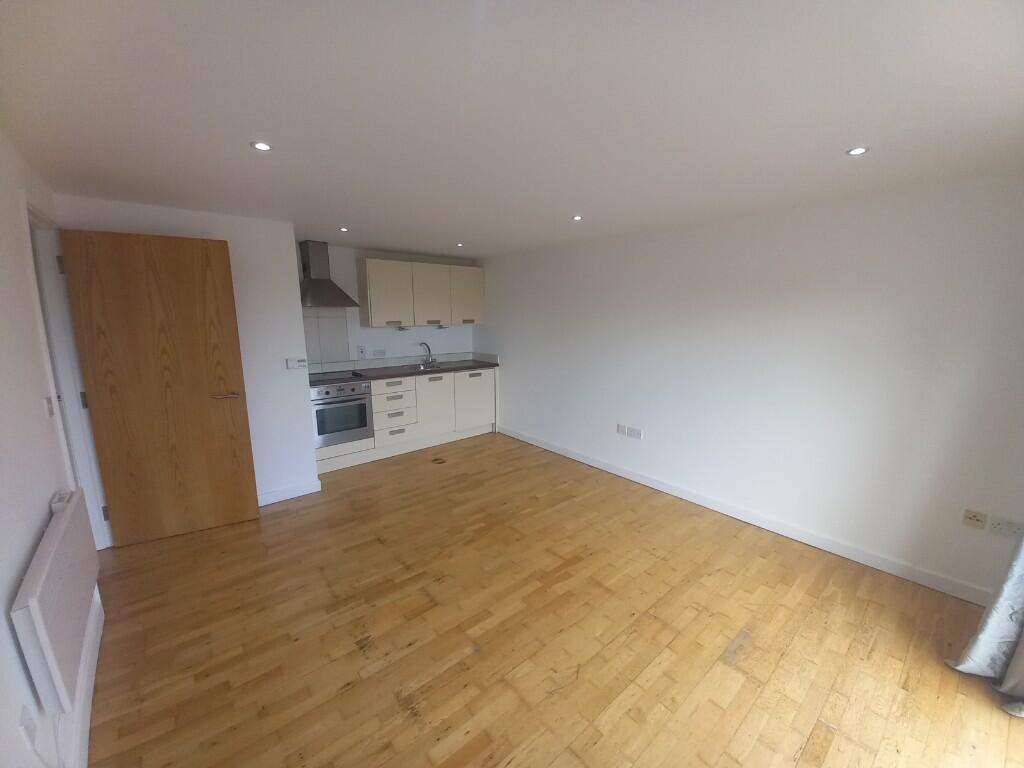 Living / kitchen 