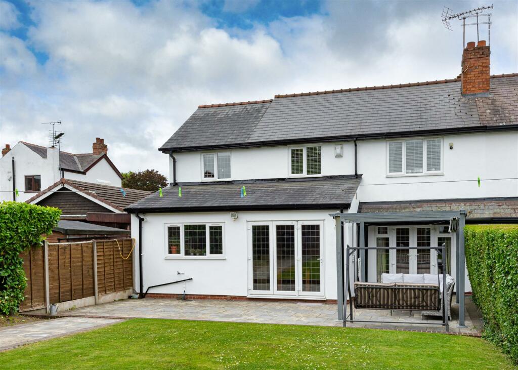 64 Langley Road-Garden2.jpg