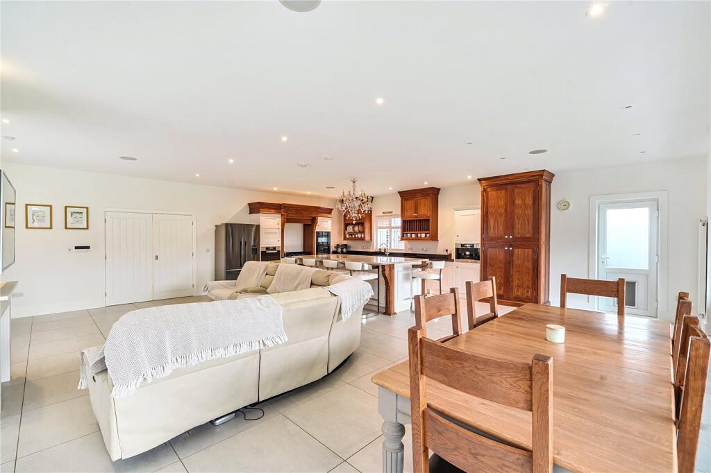 Kitchen/Family Room
