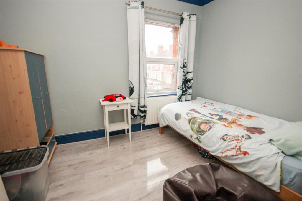 Bedroom 2.jpg