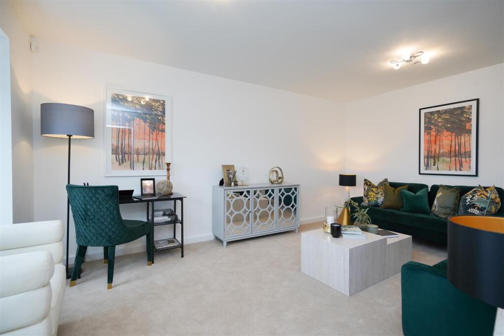 Crest Nicholson (26).jpg