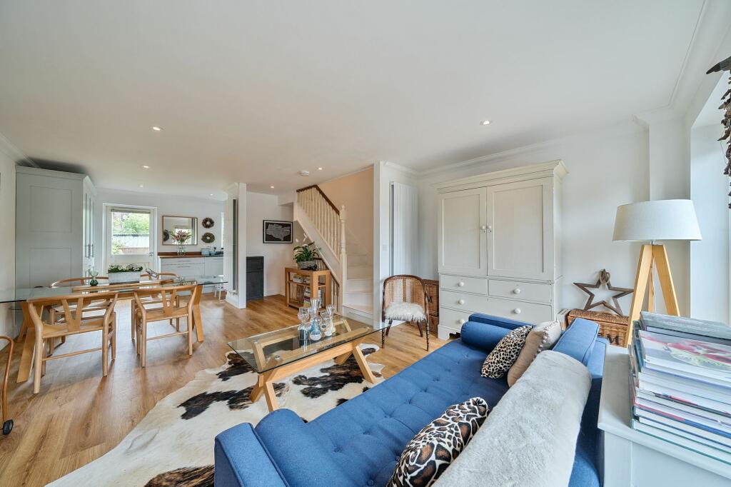 Living Room/Dining Room/Kitchen (2)