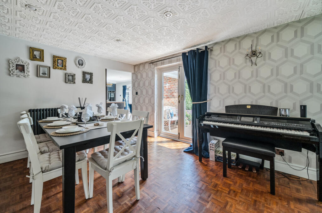 1331515-33-6891f3...