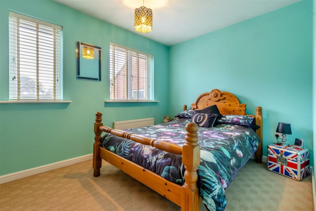 8625359-interior13.jpg